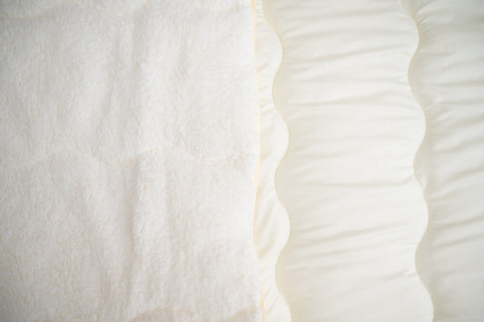 Bračni jorgan s krznom, bež boja