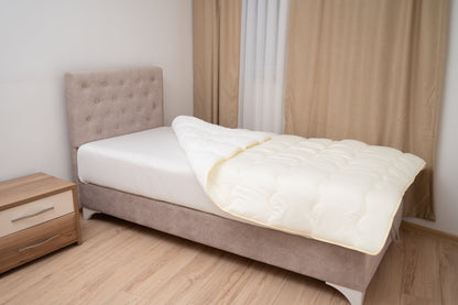 Single jorgan s krznom, bež boja