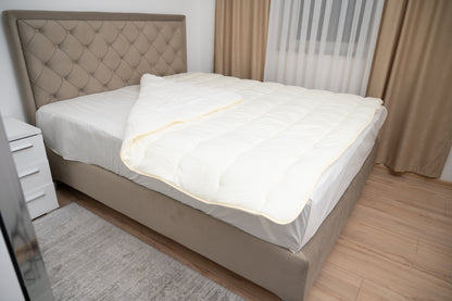 Bračni jorgan s krznom, bež boja